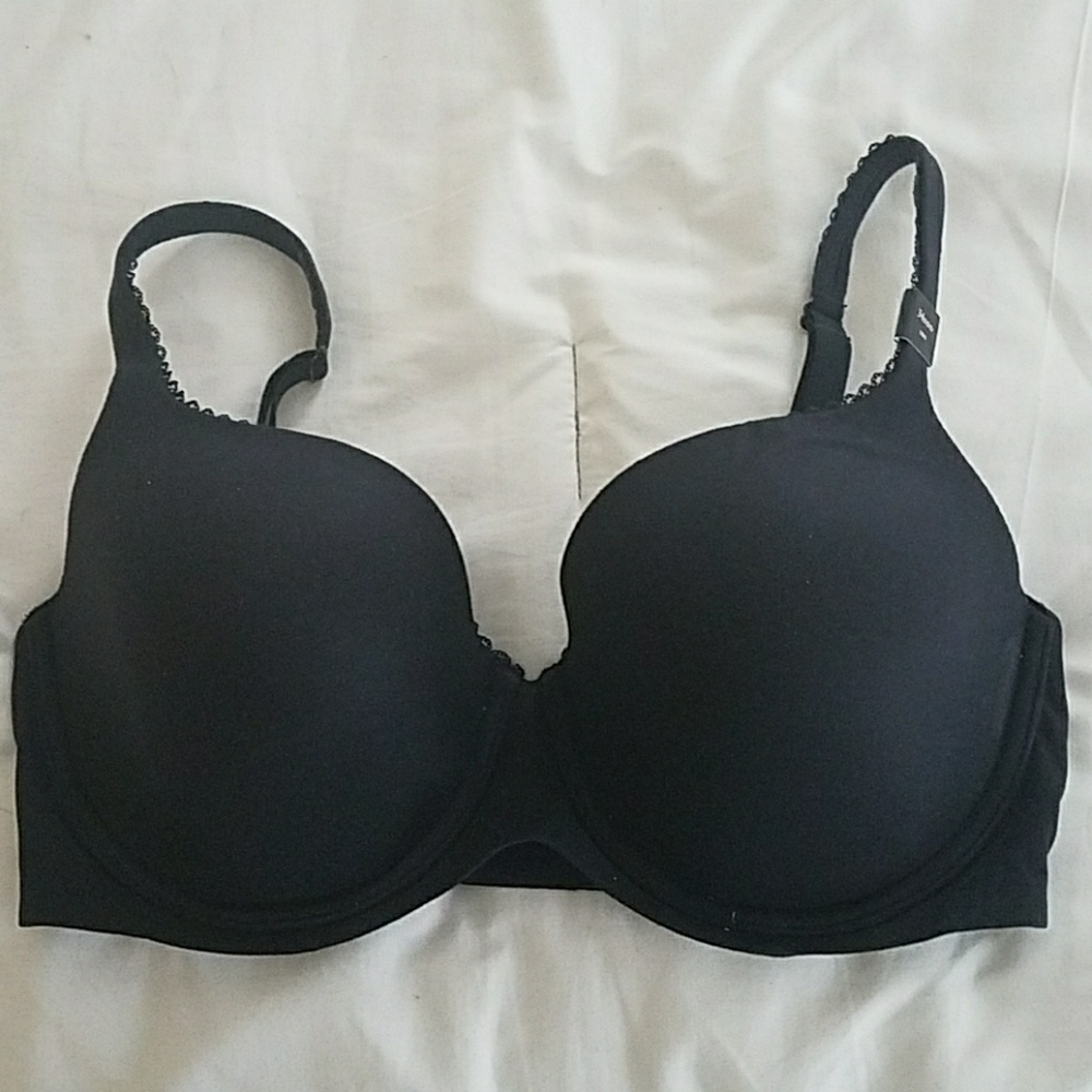 Black Victoria's secret bra