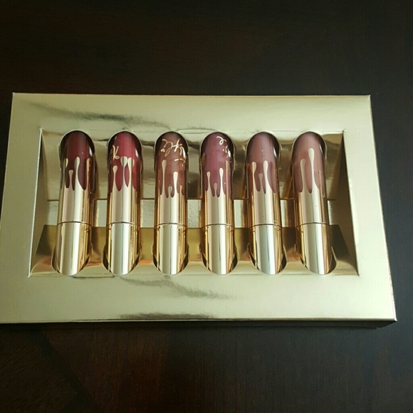 Kylie Birthday Edition Matte Liquid Lipstick - Picture 2 of 5