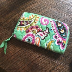 Vera Bradley tutti frutti wallet w/ zipper closure