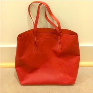 Madewell tote, tassel edition.