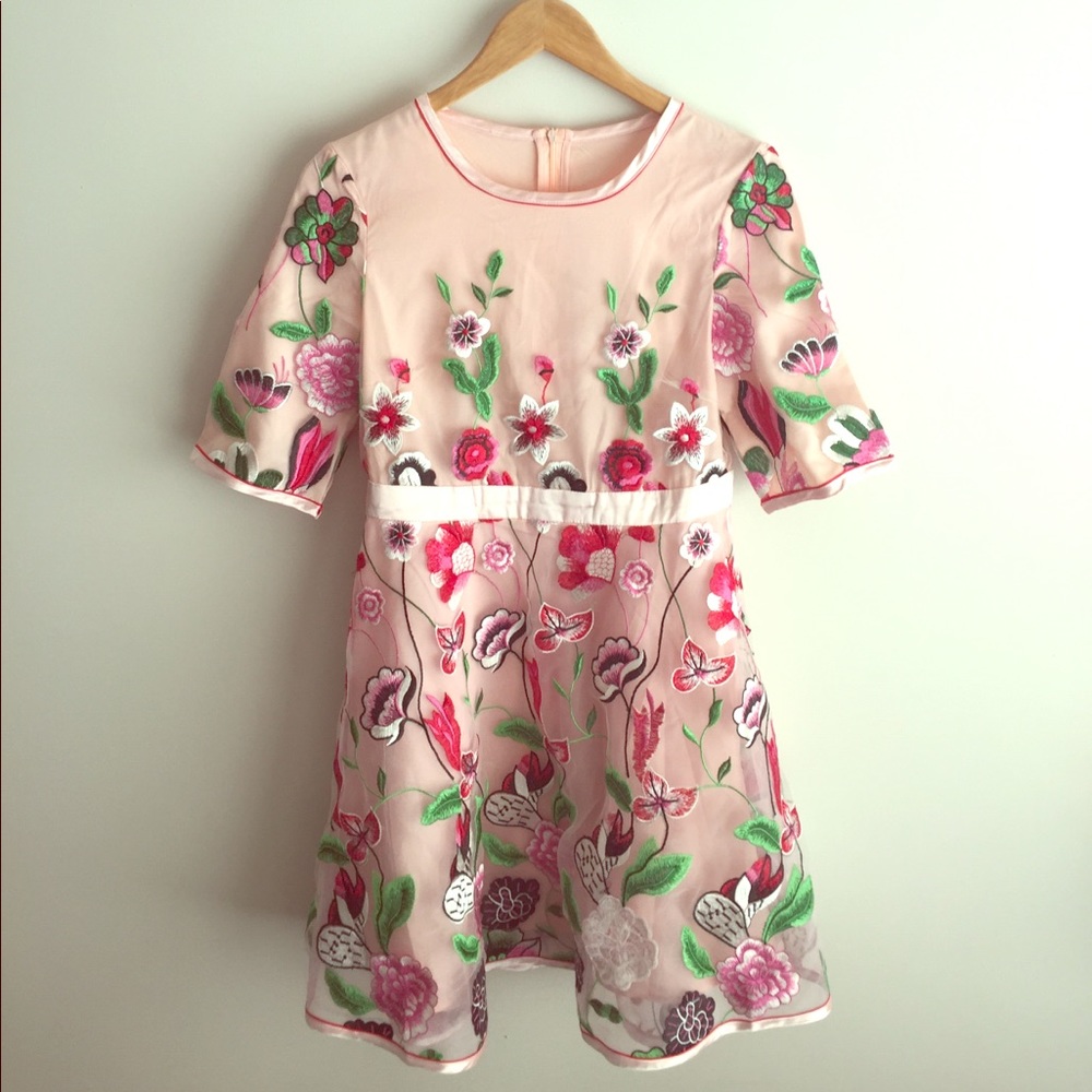 Chicwish Floral Time Fantasy Embroidery Dress