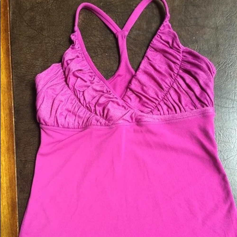 Lululemon pink tank