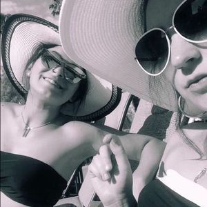 MEET YOUR POSHERS: Ally Z. & Chech