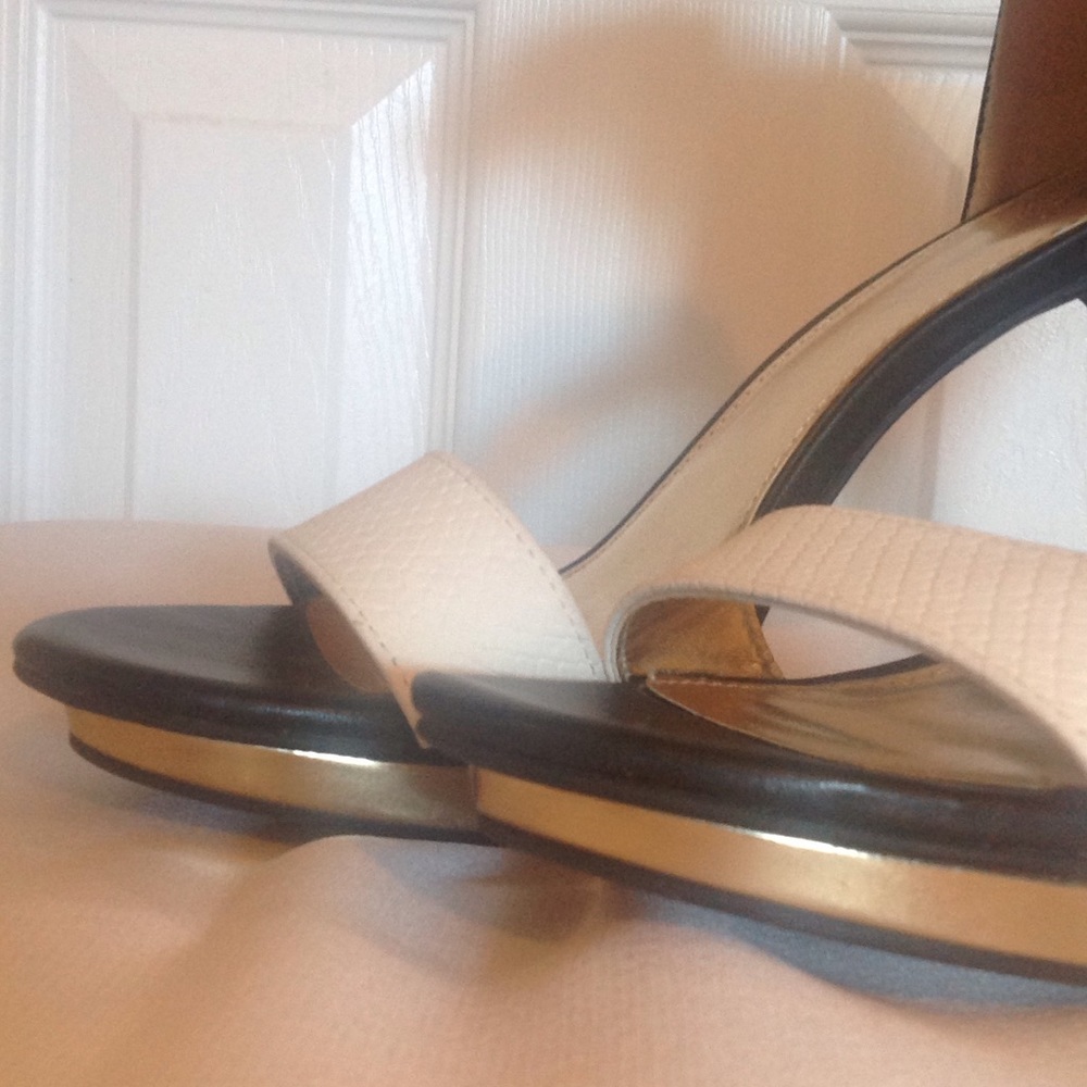 Beautiful heels - Picture 7 of 8
