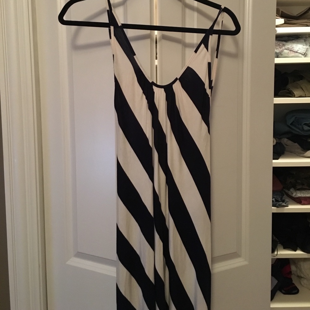 Low back blue and white maxi