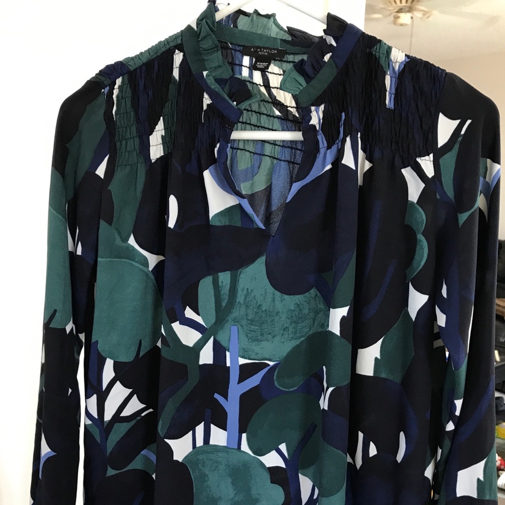 Ann Taylor L/S Printed Blouse