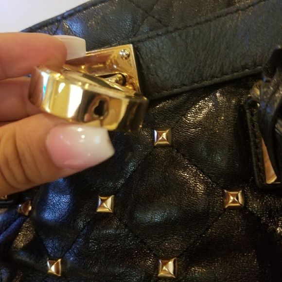 Michael Kors Authentic quilted pattern 🚚 moving - Picture 3 of 8