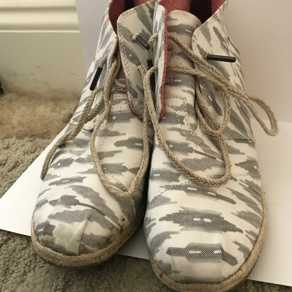 Toms booties
