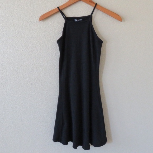BRANDY MELVILLE BLACK ABIGAIL DRESS - Picture 2 of 3