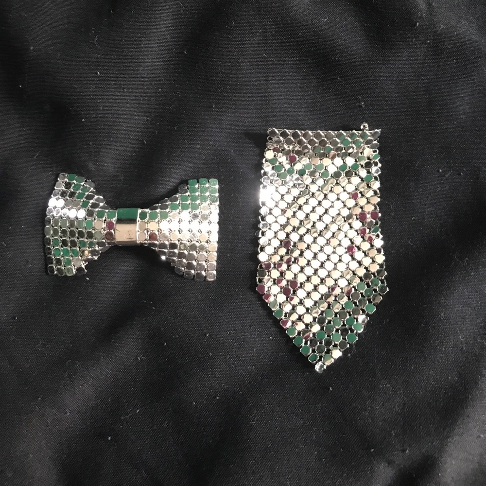 Women's pins