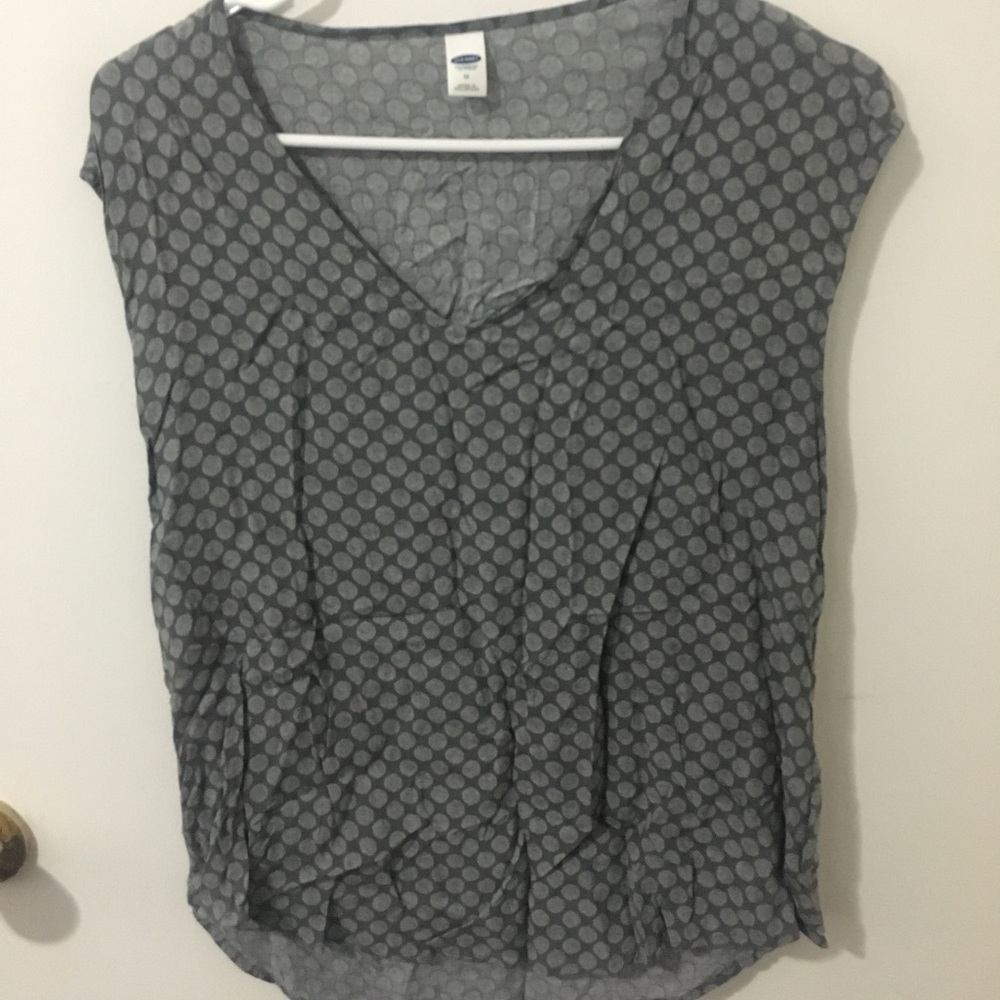 Grey top