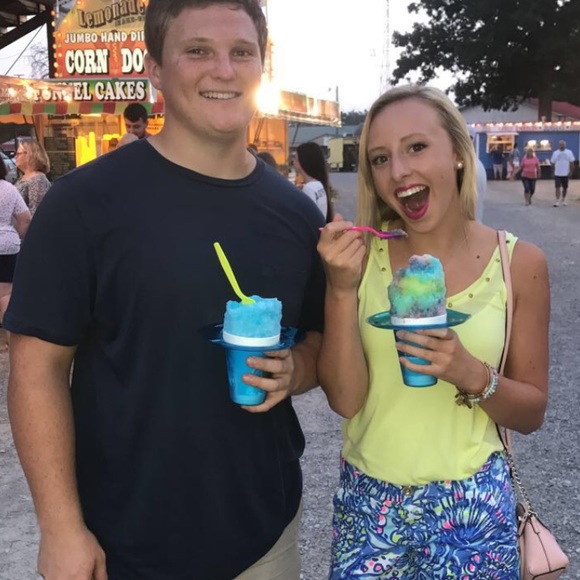 Meet your Posher, Allie - Picture 2 of 2