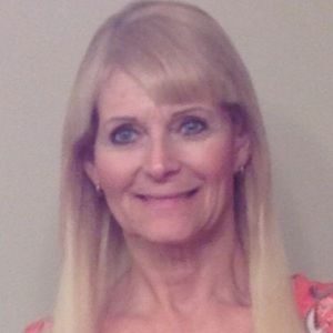 Meet your Posher, Lorinda