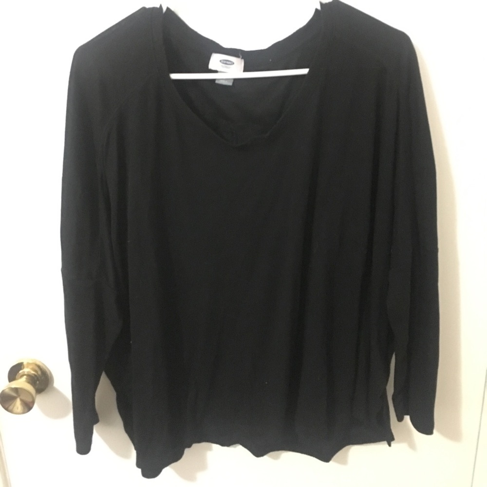 Black raglan top