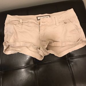 Abercrombie & Fitch khaki low-rise shorts