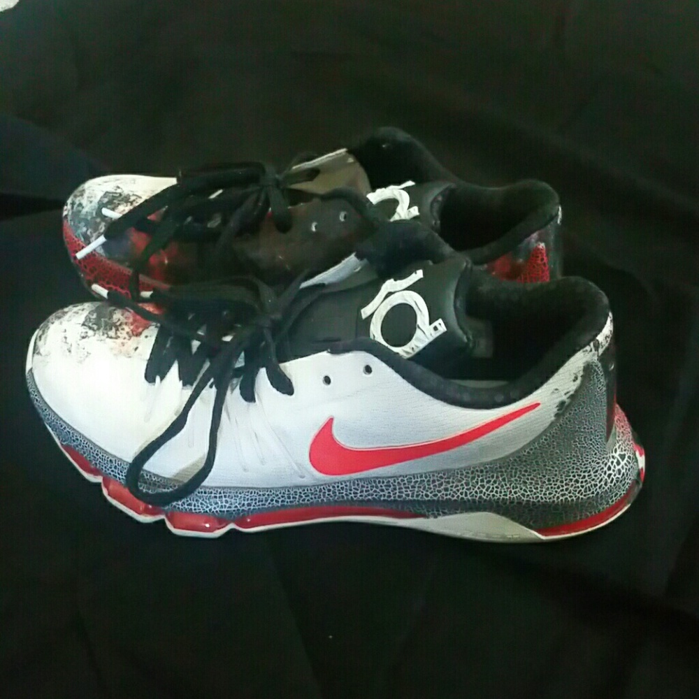 KD 8 XMAS Sneakers, Men’s Size 8