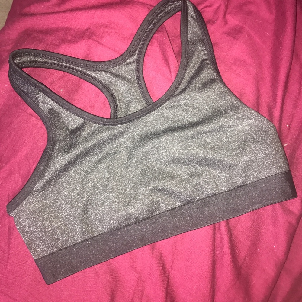 Sports bra