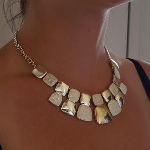 Liz Claiborne silver tone necklace