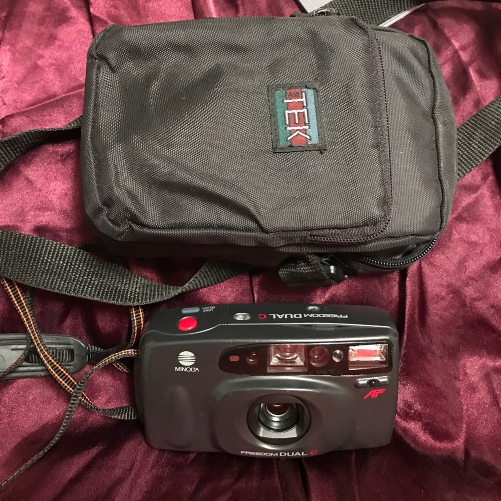 VINTAGE CAMERA