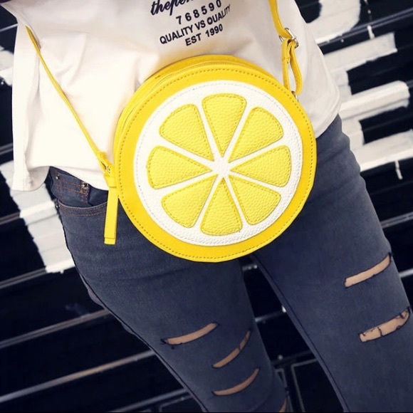 NEW Lemon Crossbody Bag - Picture 3 of 3