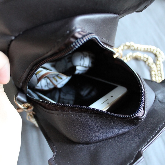 *HOST PICK* NEW Coffee Crossbody Bag - Picture 5 of 5