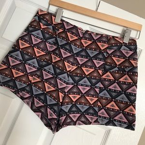 Francesca's high waisted geometric pattern shorts