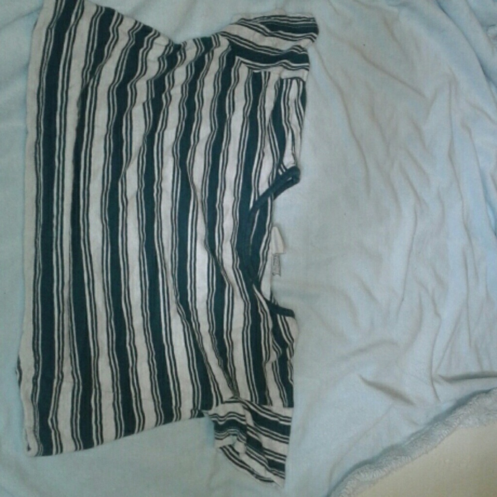 Army green stripped crop top