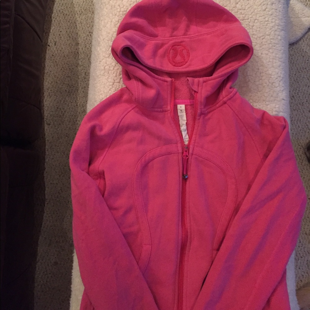 Lululemon pink scuba hoodie