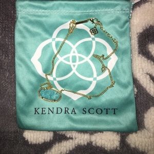 Kendra Scott Necklace!