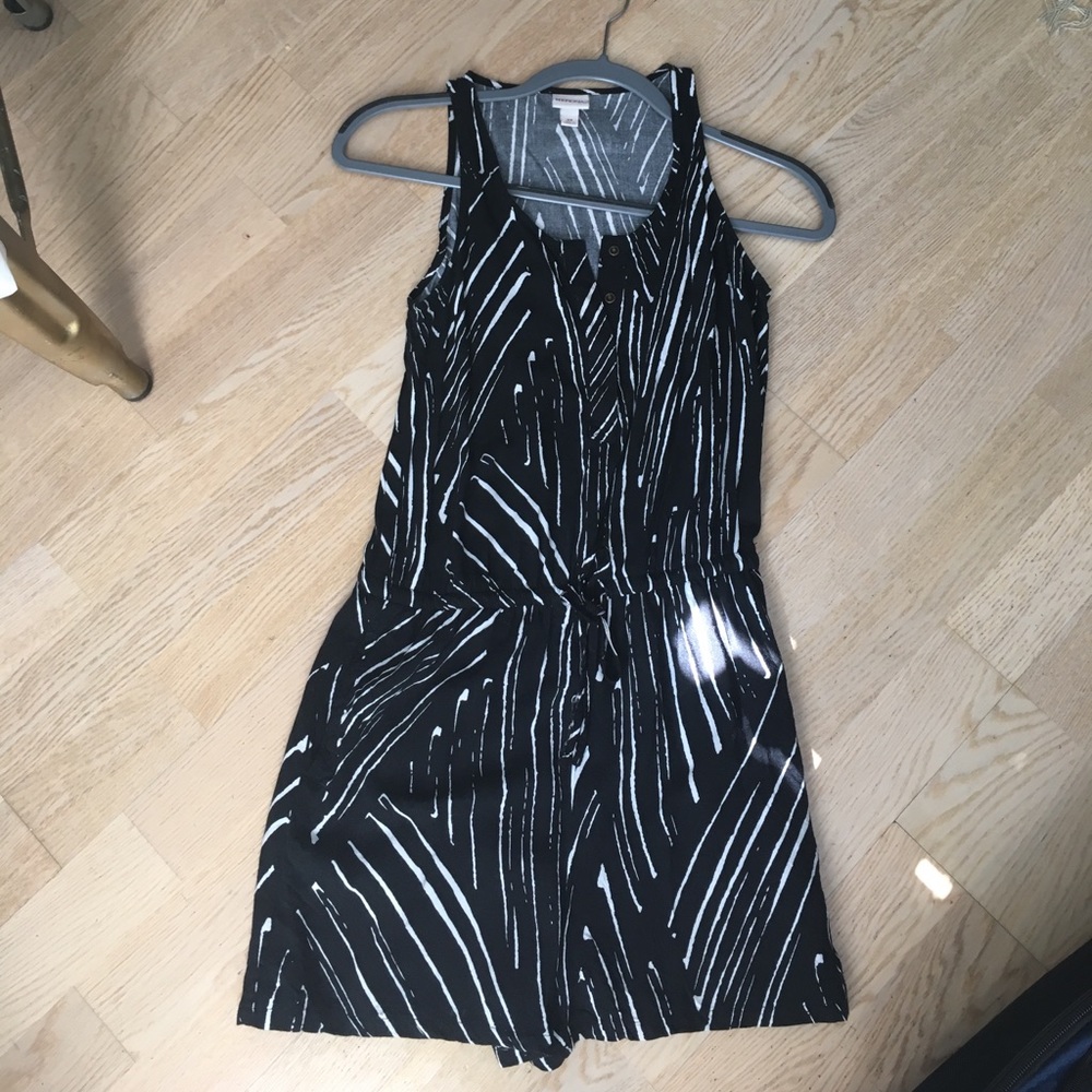 Merona XS romper with buttons and pockets