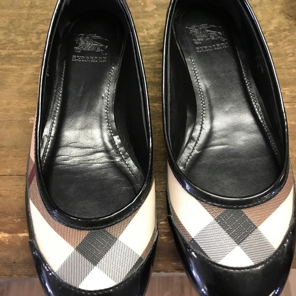 Burberry Shoes - Burberry flats