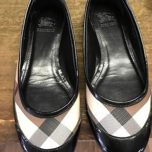 Burberry flats
