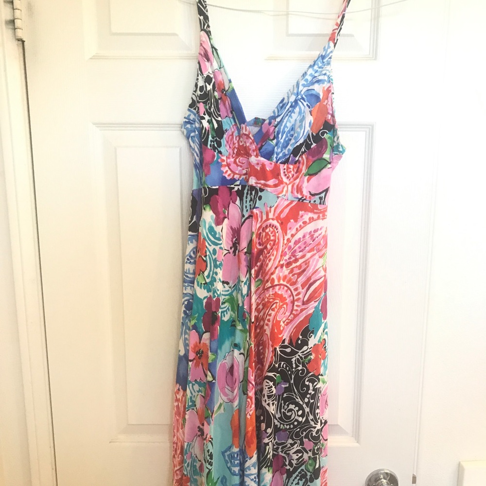 🌸STUNNING LONG DRESS💗