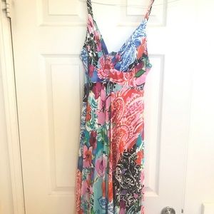 🌸STUNNING LONG DRESS💗