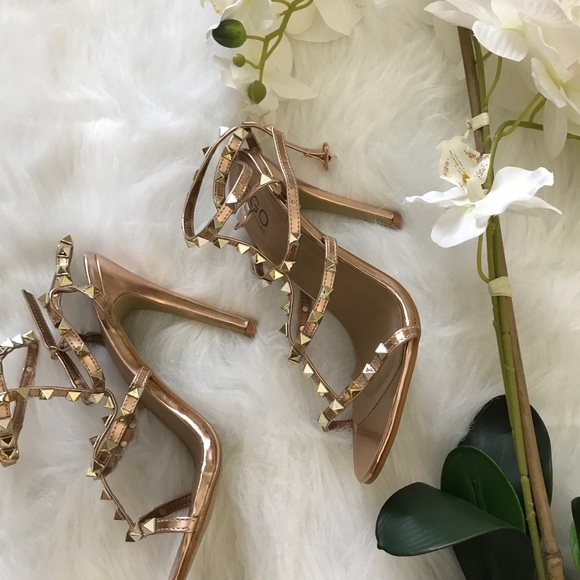 📽🎞 FINAL💲⬇️ Rose gold studded heel - Picture 4 of 8