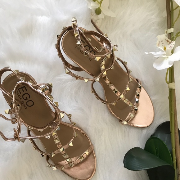 📽🎞 FINAL💲⬇️ Rose gold studded heel - Picture 5 of 8