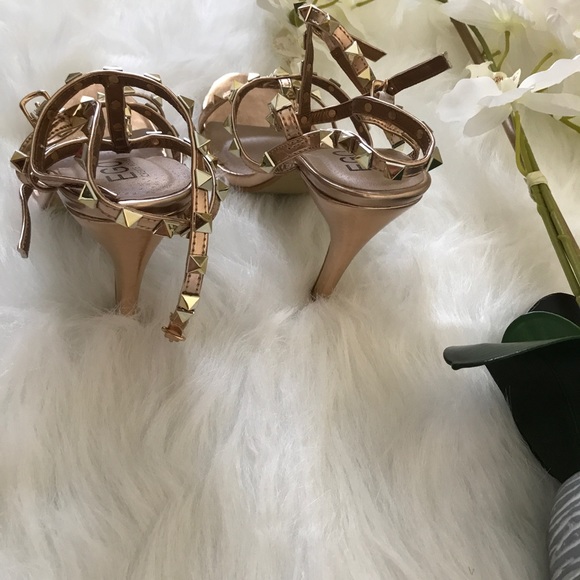 📽🎞 FINAL💲⬇️ Rose gold studded heel - Picture 6 of 8