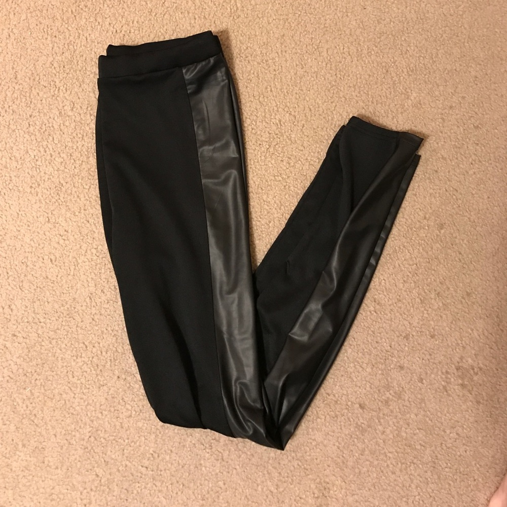 Black leggings