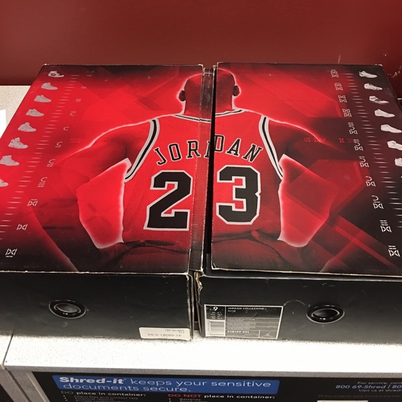 SOLD Air Jordan Collezione 12/11 - Picture 6 of 8
