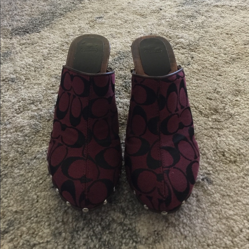 Coach clogs