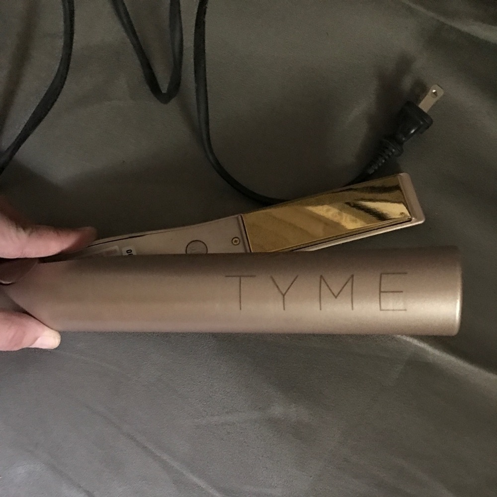 Like new TYME iron. Only used a couple of times.