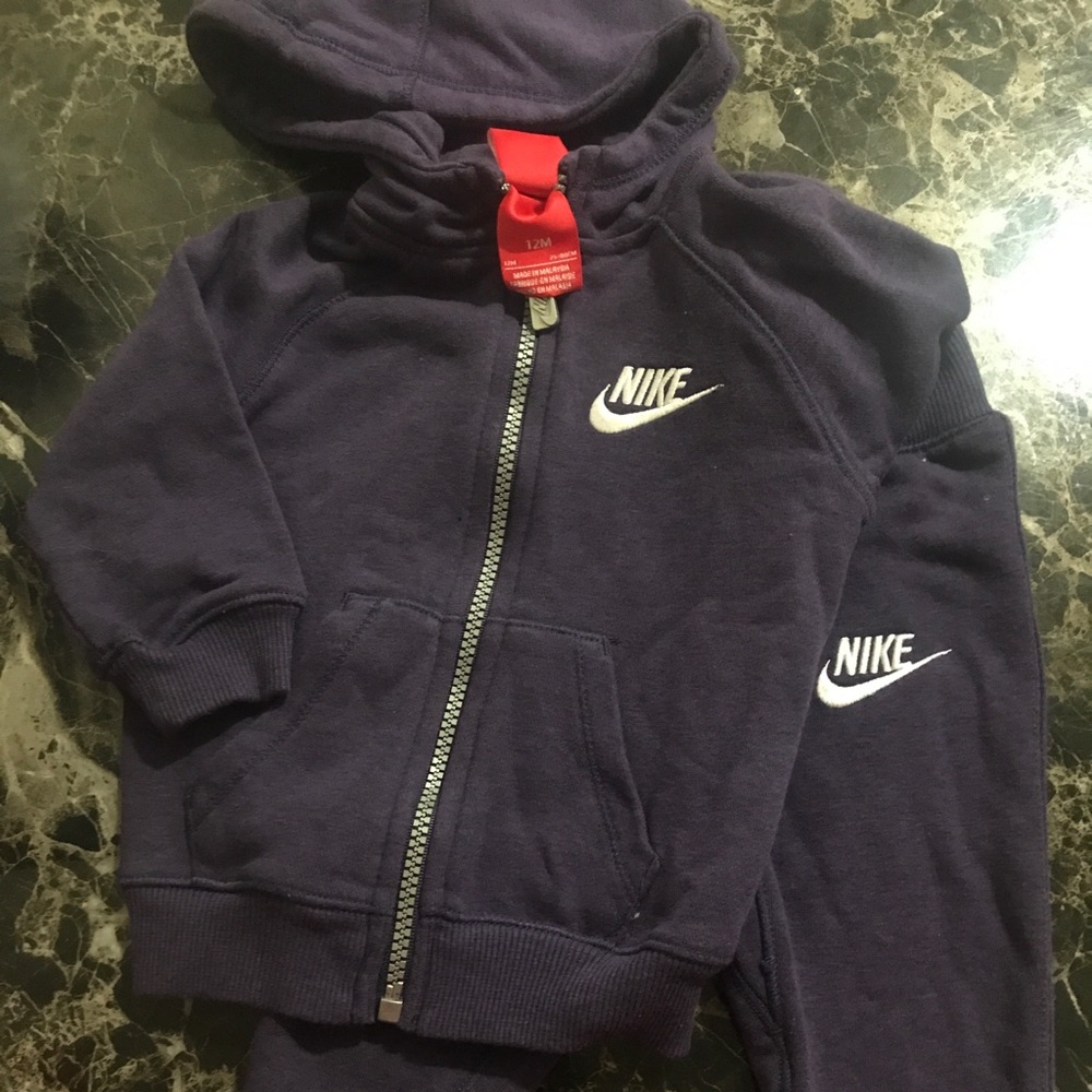 Toddler NIKE sweat suit
