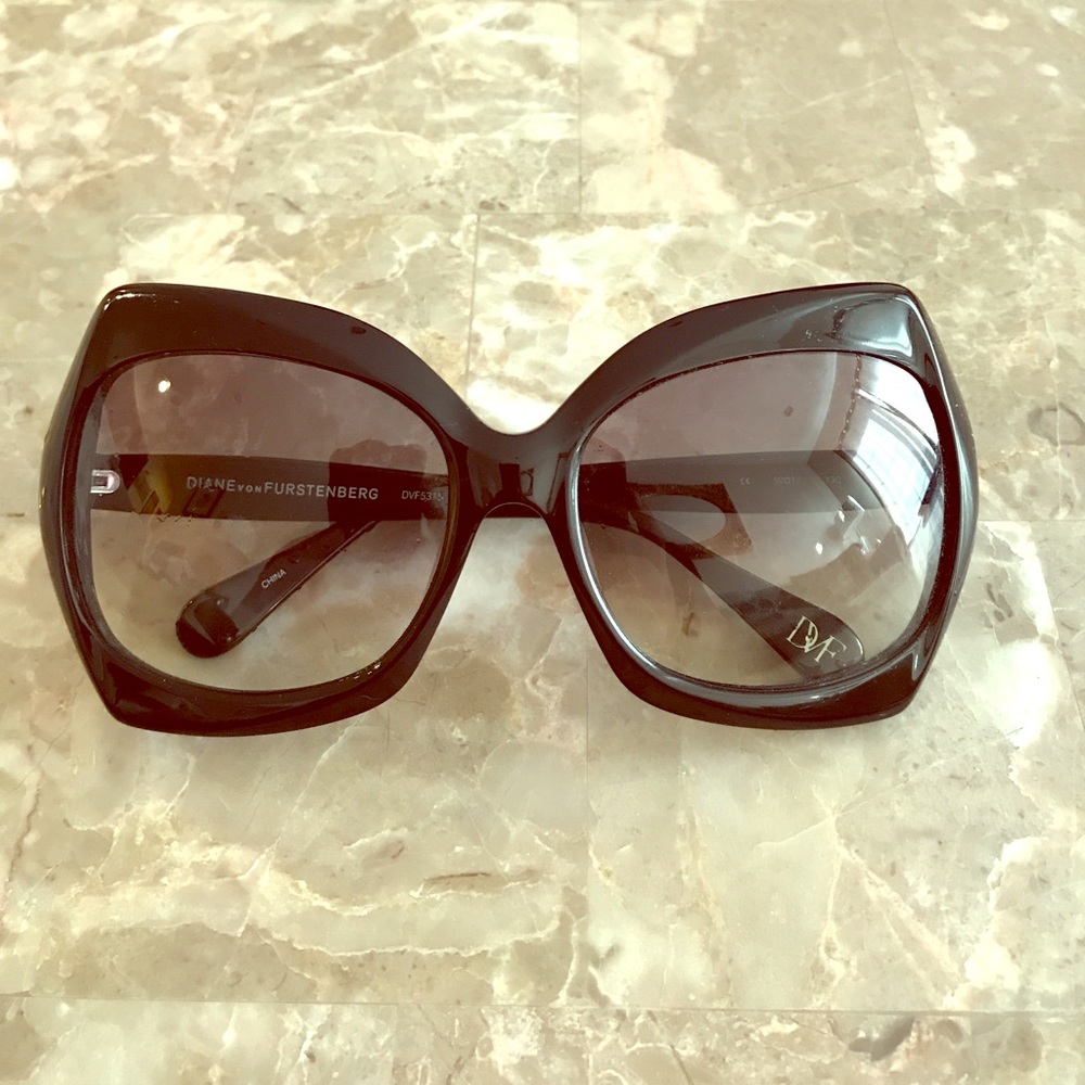 Women's DVF Black Sunglasses
