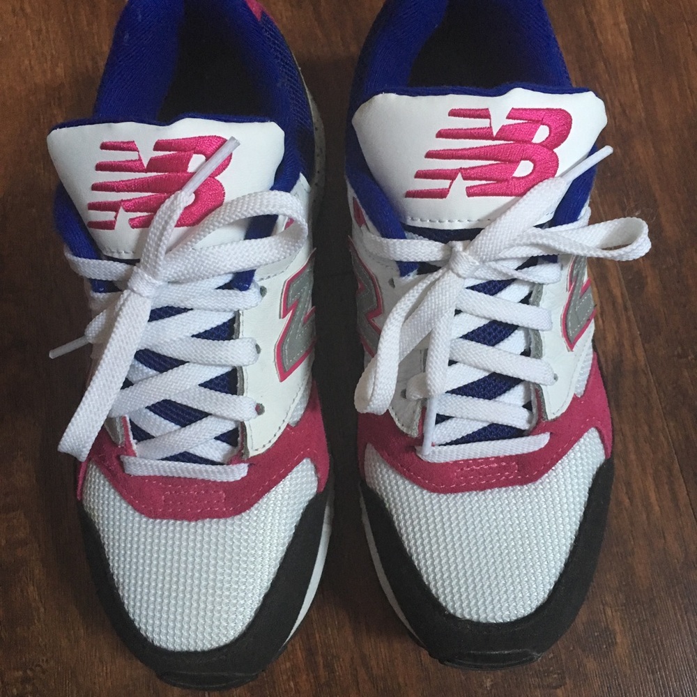 Women's New Balance Gymshoes