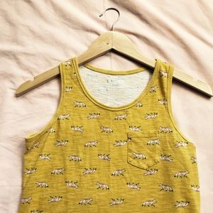 Whimsical mustard fox tank top 🦊