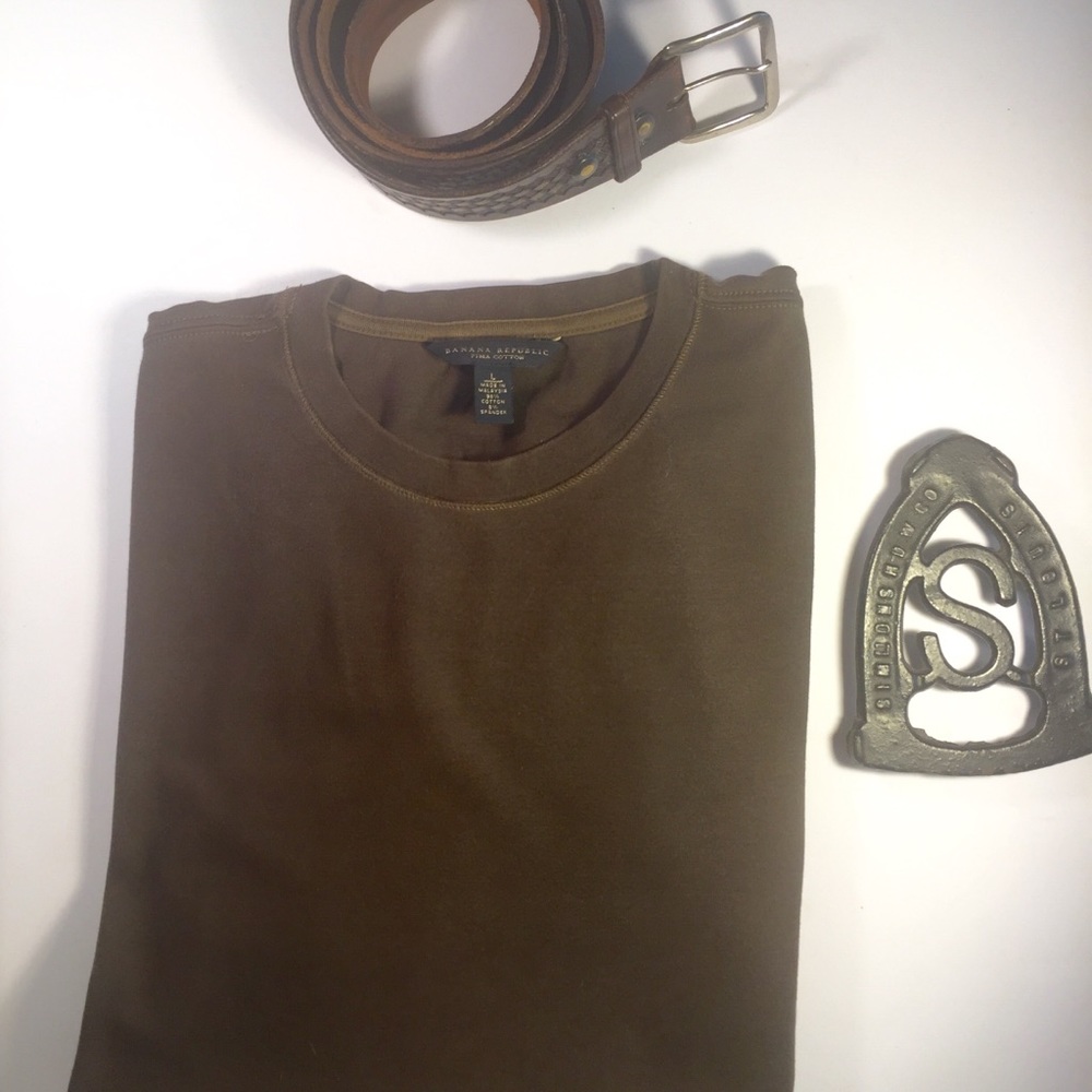 Beautiful Banana Republic Crew