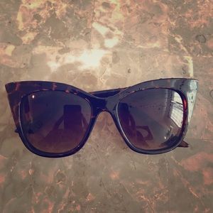 Women's Brown Tortoise Sunglasses