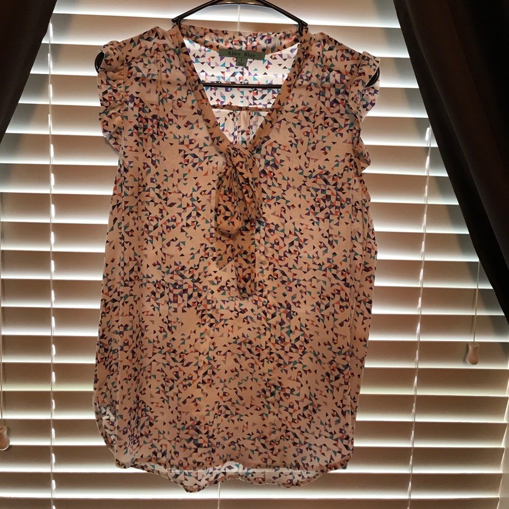 Bow tie top