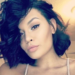 Meet your Posher, Giselle