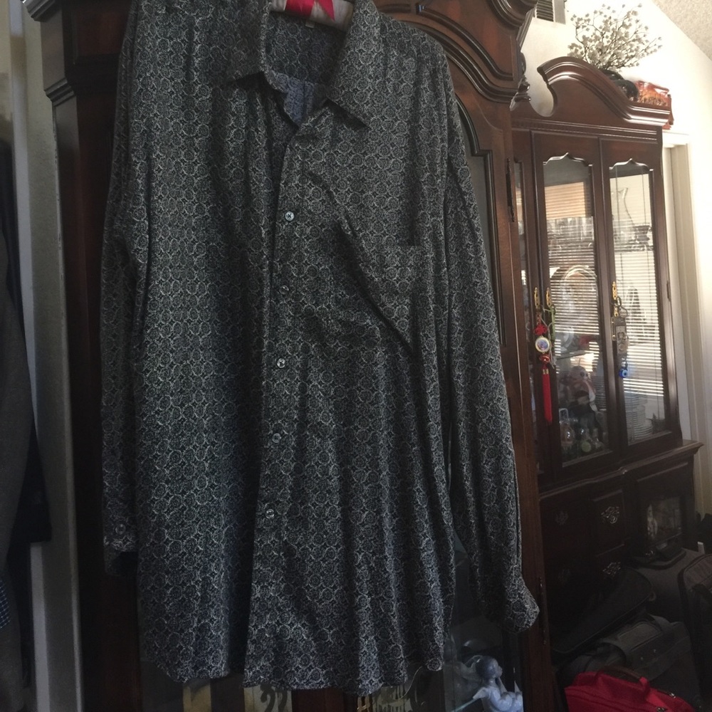 Perry Ellis Men's shirt  EUC 100% rayon